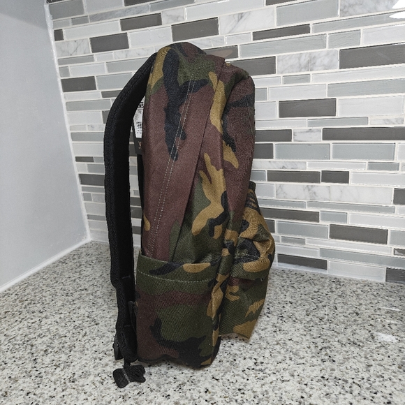 Vans Old Skool Backpack, green camo - Picture 4 of 12